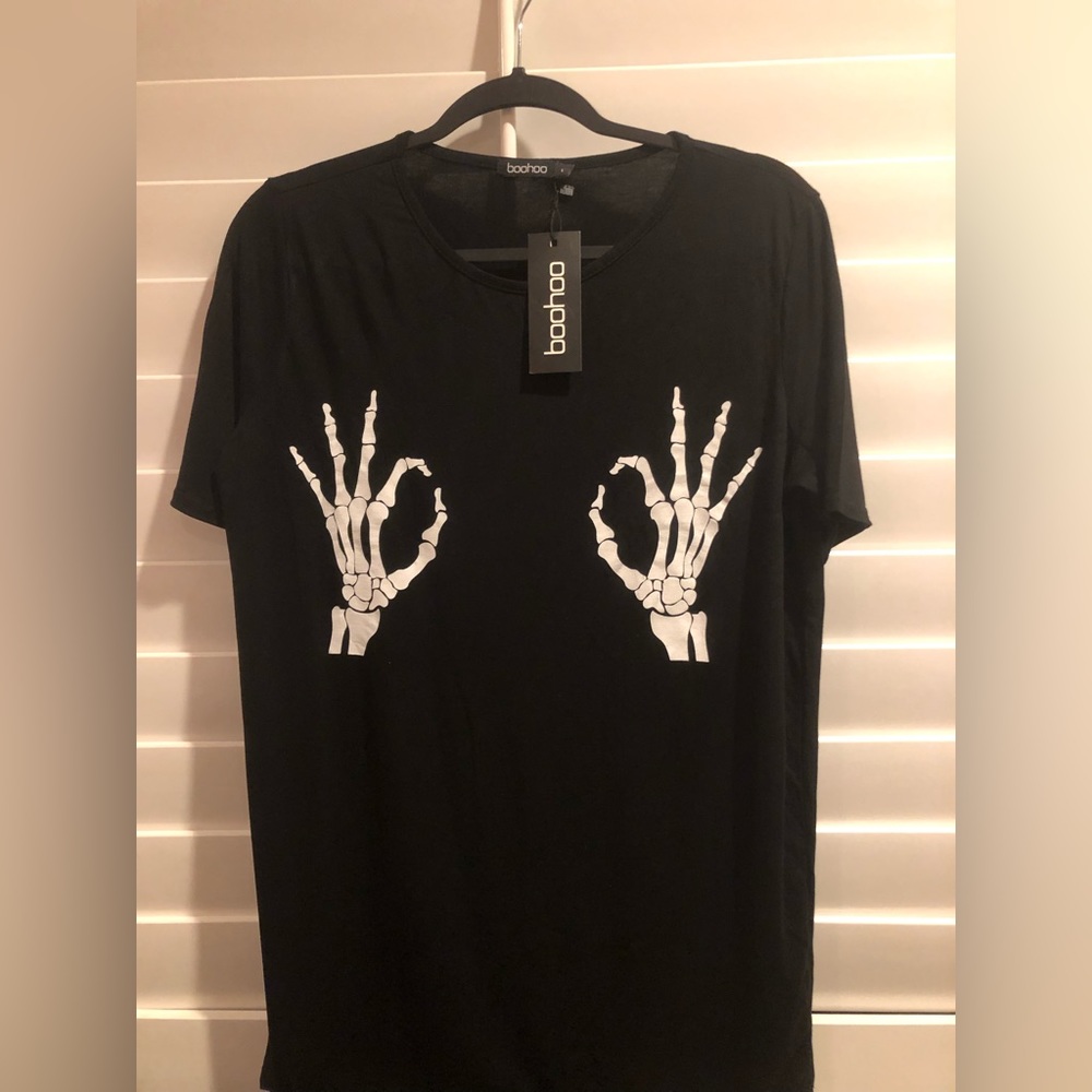 Black Skeleton Hand Boohoo T-shirt
